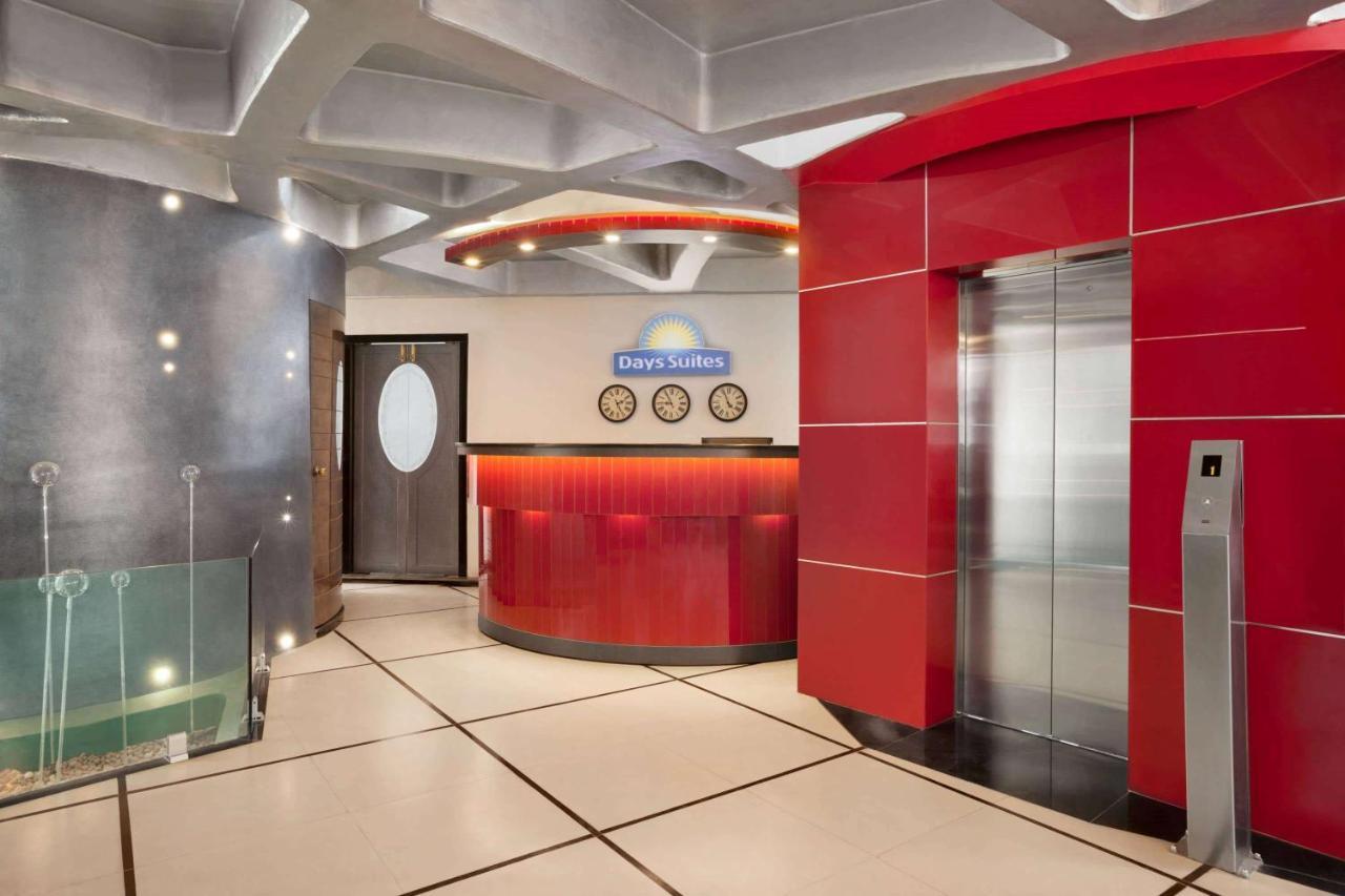 Days Inn & Suites By Wyndham Bengaluru Whitefield Buitenkant foto