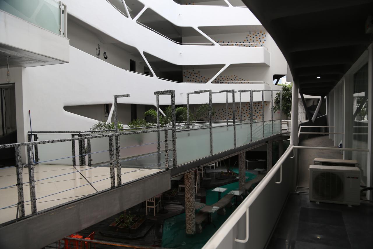 Days Inn & Suites By Wyndham Bengaluru Whitefield Buitenkant foto