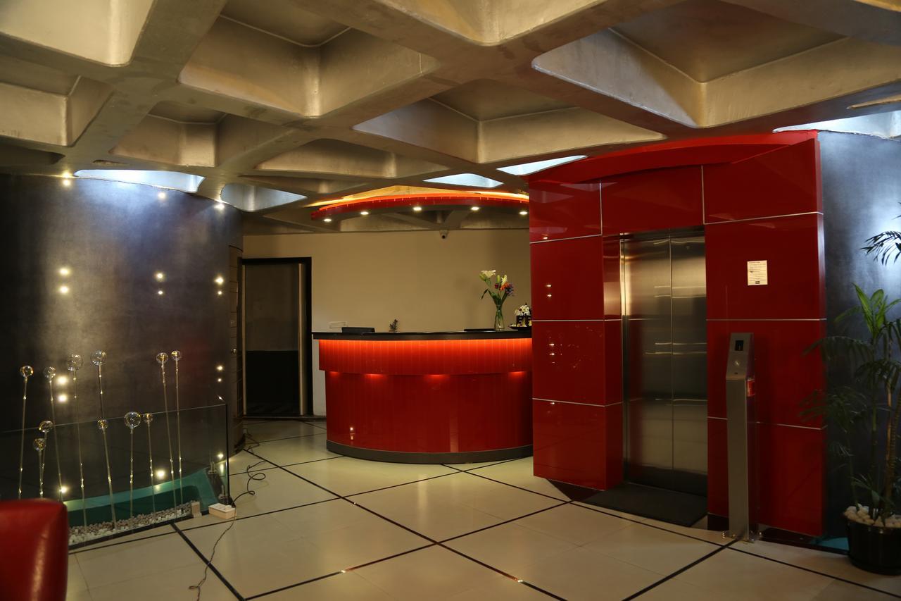 Days Inn & Suites By Wyndham Bengaluru Whitefield Buitenkant foto
