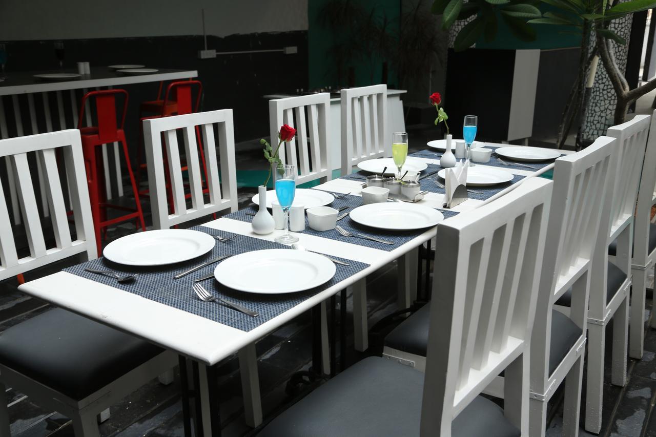 Days Inn & Suites By Wyndham Bengaluru Whitefield Buitenkant foto